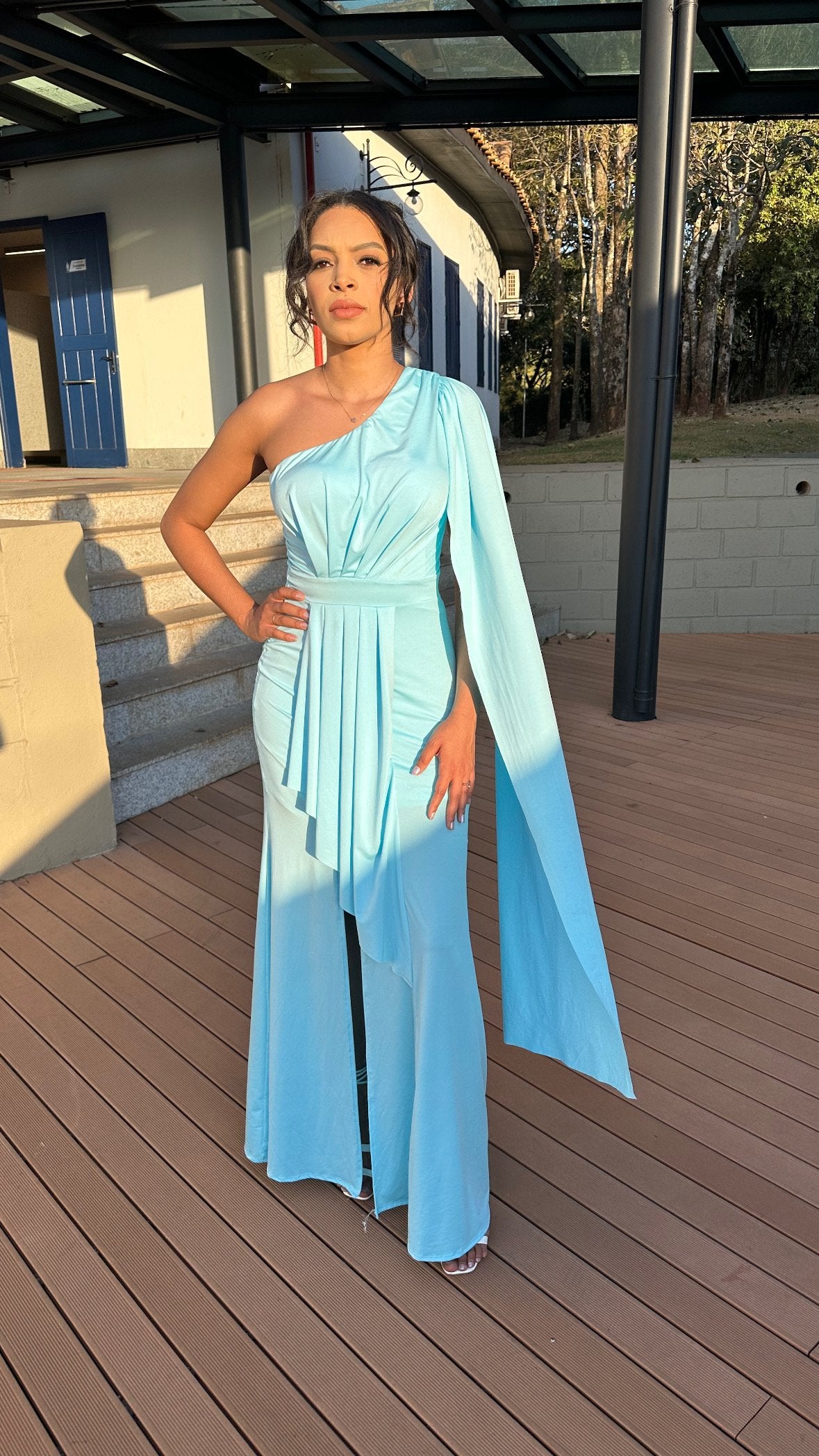 Vestido longo madrinha de casamento Azul serenity Antonella