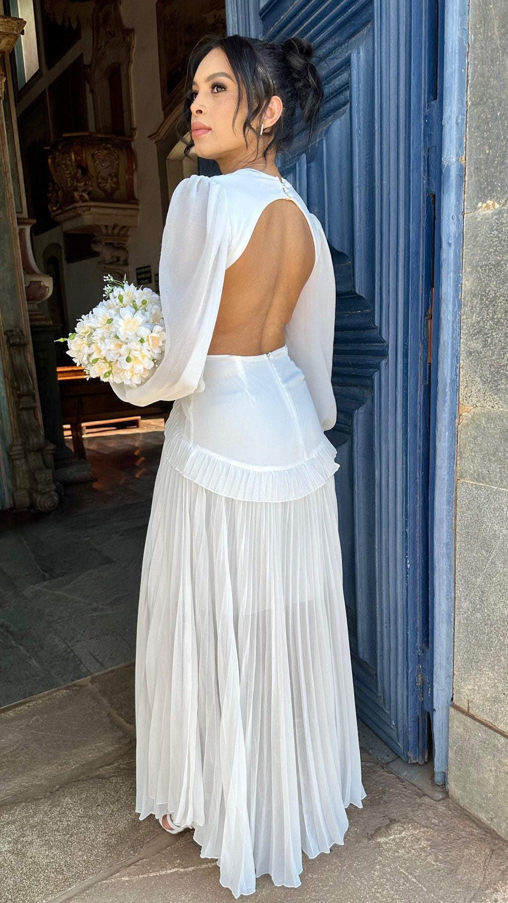 Vestido longo branco abertura lateral casamento civil noivado pré wedding Laís