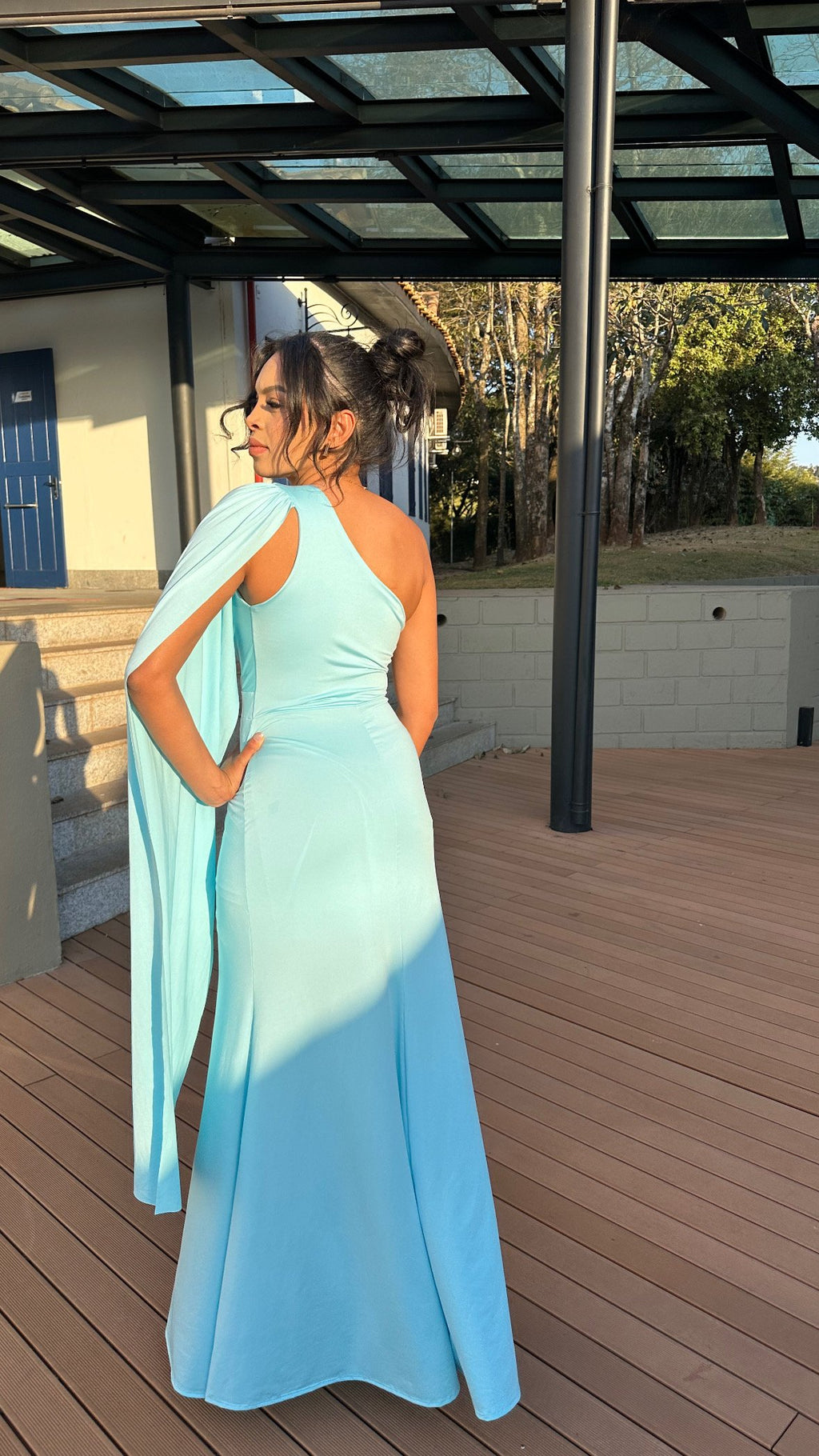 Vestido longo madrinha de casamento Azul serenity Antonella
