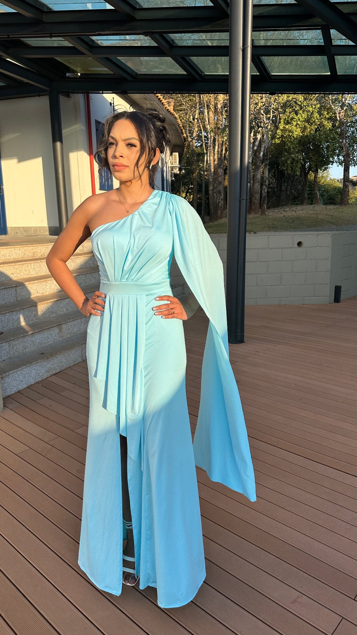 Vestido longo madrinha de casamento Azul serenity Antonella