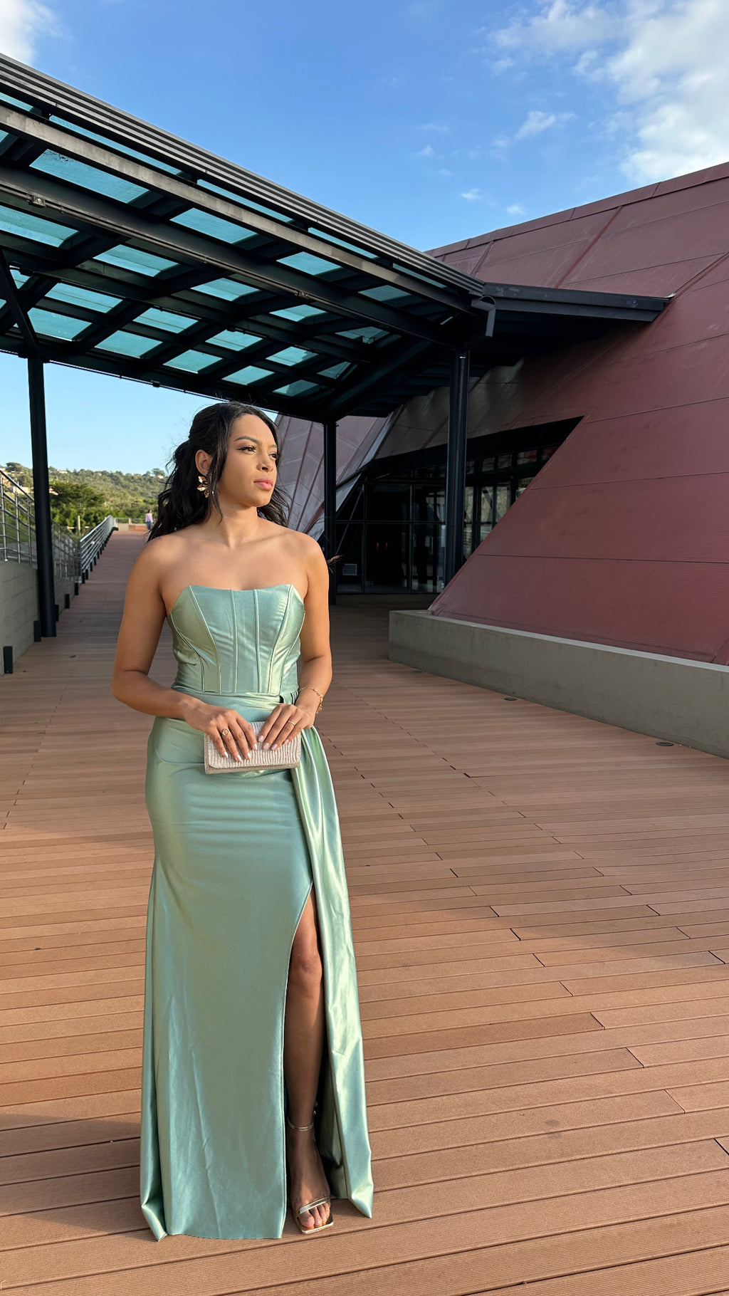 Vestido Longo verde Terracota Acetinado Corset decote Camile
