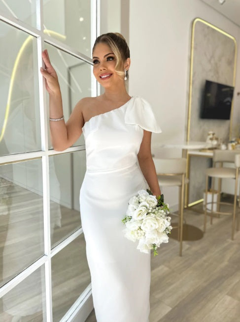 Vestido midi branco laço lateral casamento civil noivado pre wedding Helena