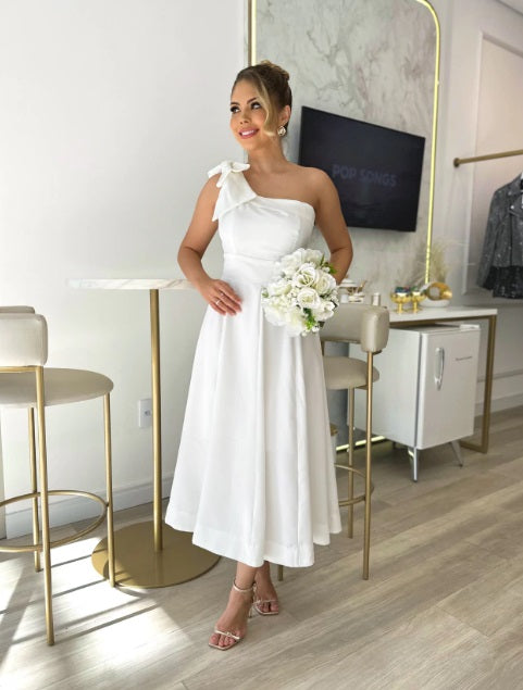 Vestido Midi Off-White Ombro Só Com Laço