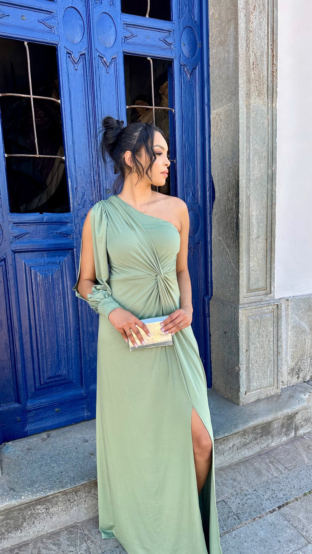 Vestido longo verde oliva fluit uma manga nula Joana