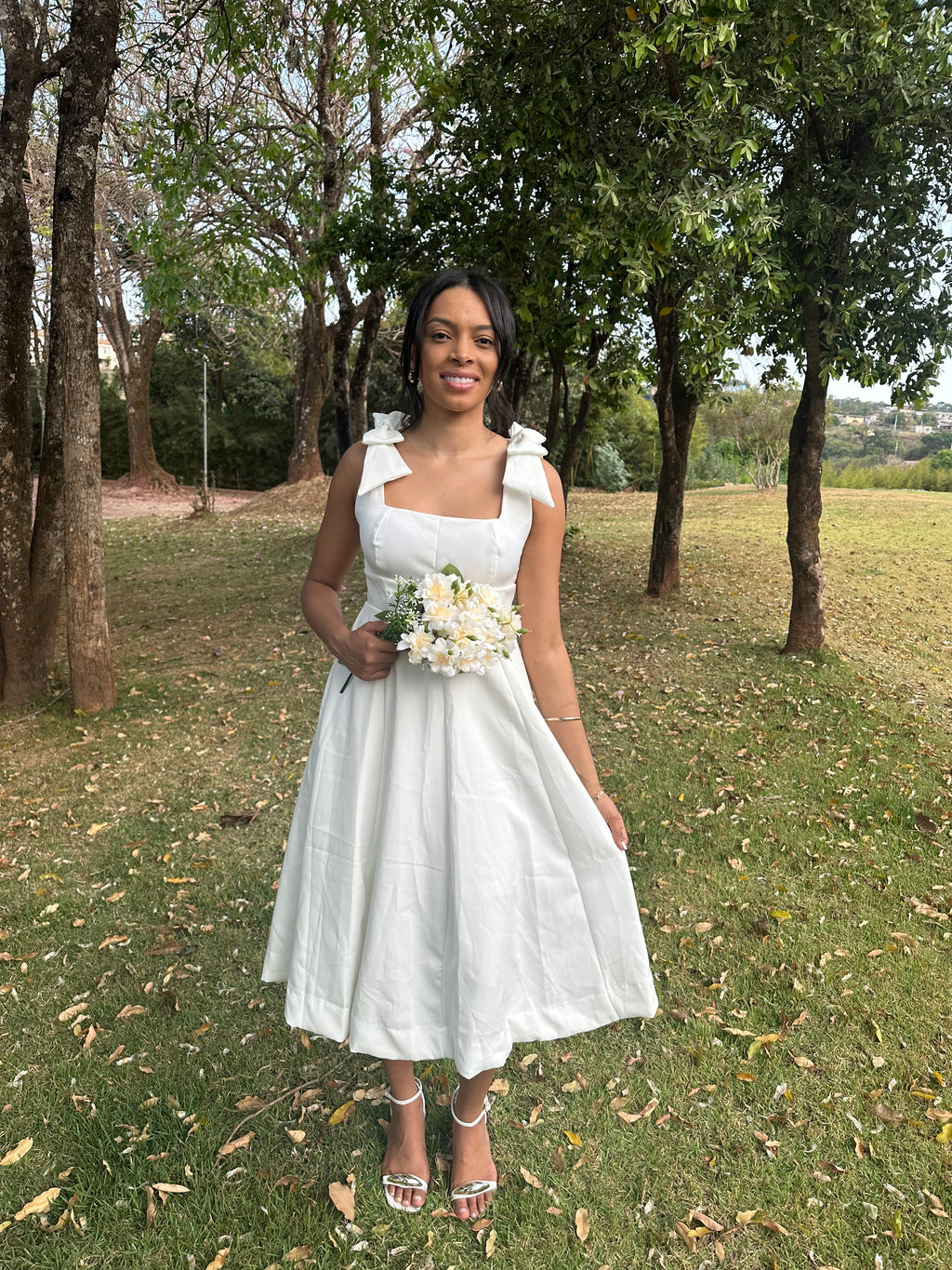 Vestido Midi Off-White Com Laço Aline