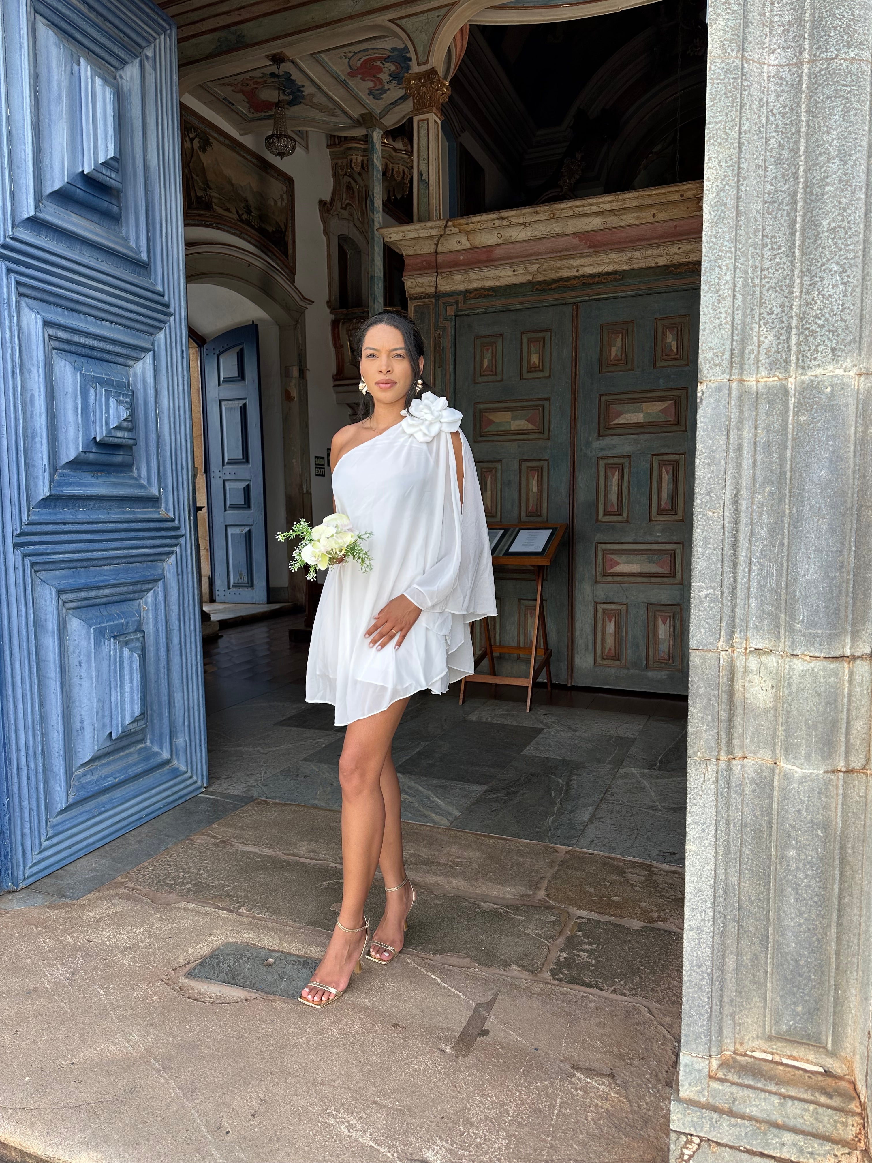 Vestido midi branco flor casamento civil noivado pré wedding Leticia