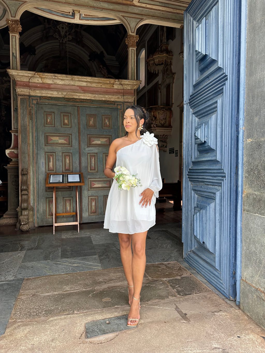 Vestido midi branco flor casamento civil noivado pré wedding Leticia