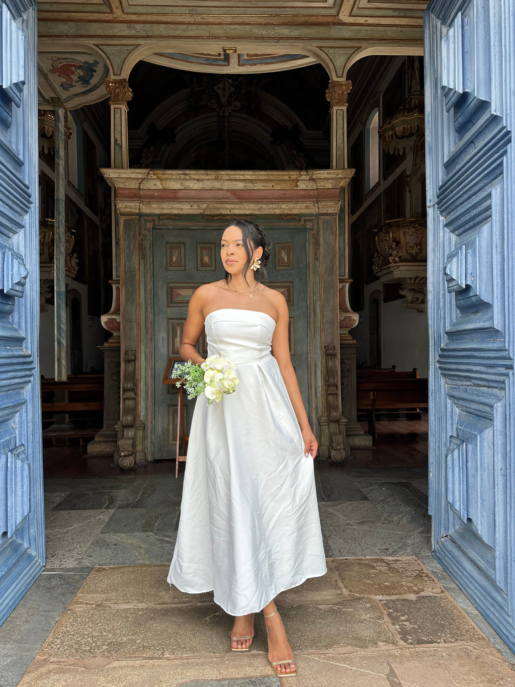 Vestido midi branco casamento civil noivado pre wedding Brenda