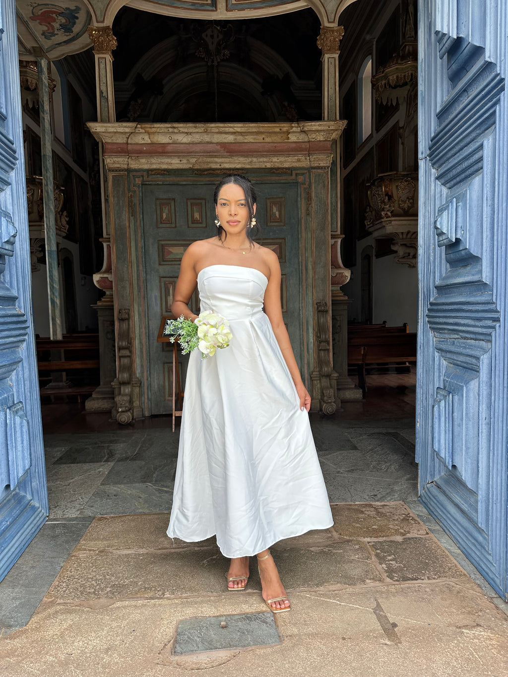 Vestido midi branco casamento civil noivado pre wedding Brenda