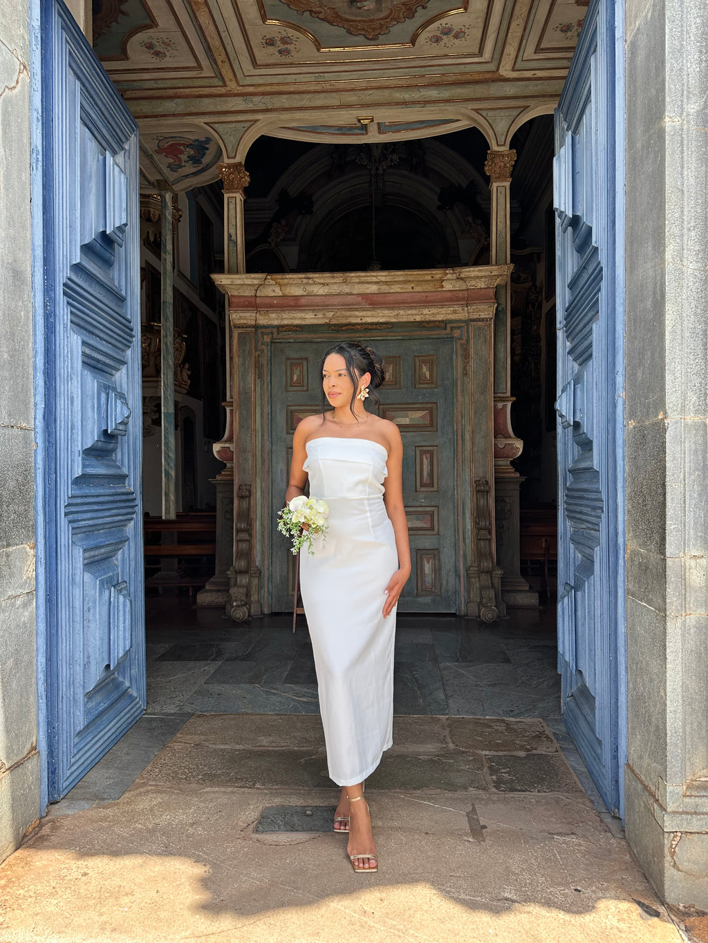 Vestido midi branco Tomara que caia casamento civil noivado pre wedding Giovana